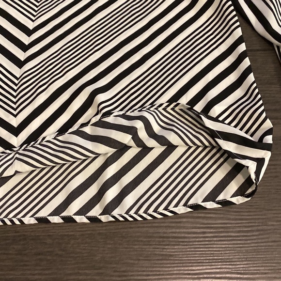 Talbots long sleeve diagonal stripe career blouse. Size L. 100% polyester. - Picture 13 of 16